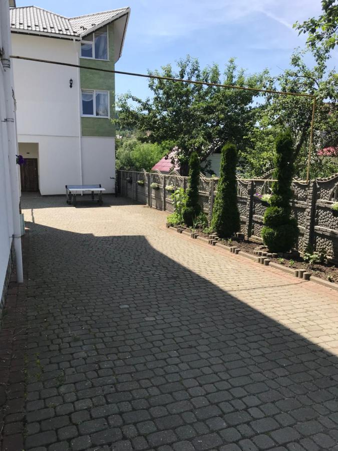 Ярдана Apartment Skhidnytsia Ngoại thất bức ảnh