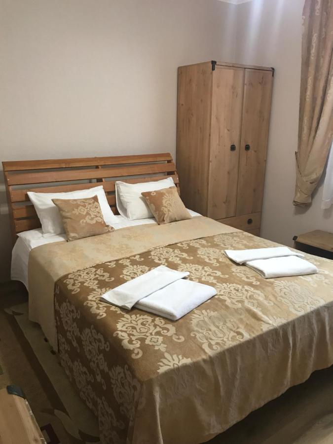 Ярдана Apartment Skhidnytsia Ngoại thất bức ảnh