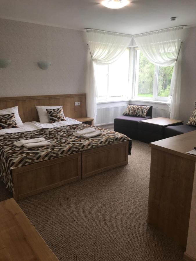 Ярдана Apartment Skhidnytsia Ngoại thất bức ảnh