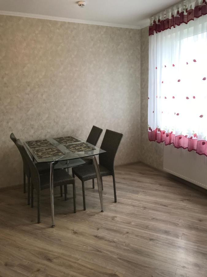 Ярдана Apartment Skhidnytsia Ngoại thất bức ảnh