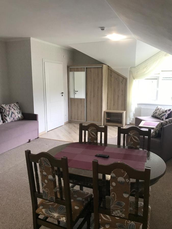 Ярдана Apartment Skhidnytsia Ngoại thất bức ảnh