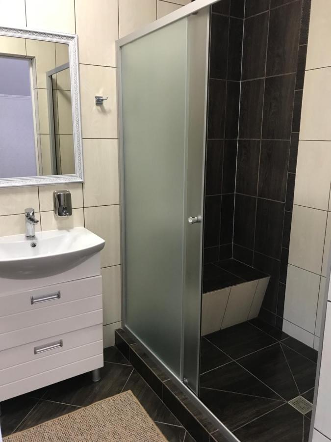 Ярдана Apartment Skhidnytsia Ngoại thất bức ảnh